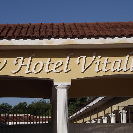 Hotel Vitalli Avanhandava エクステリア 写真